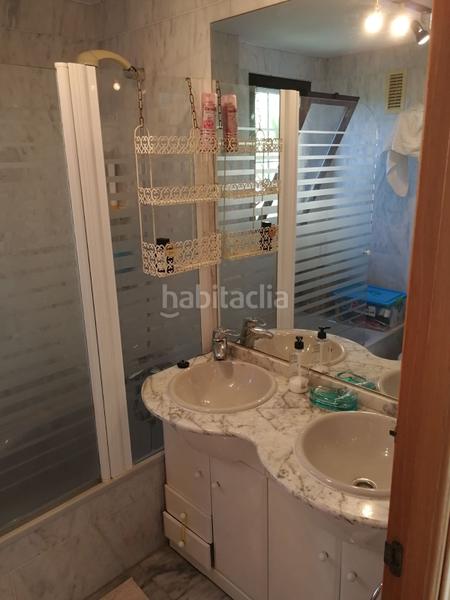 Foto 266fad2d-ad00-4951-a114-46e4685498c8. Affitto appartamento con piscina in El Bajondillo Torremolinos