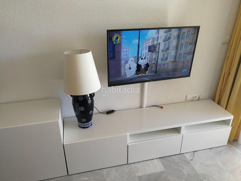 Foto 3abd67f3-4e8e-4597-bf06-efbc1647f410. Affitto appartamento con piscina in El Bajondillo Torremolinos