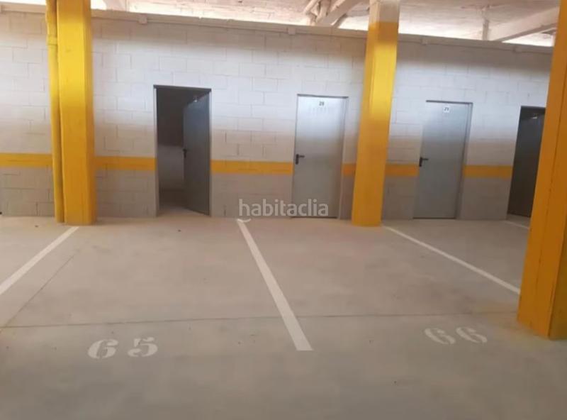 Foto fb789070-8927-4413-98a0-61a1e696b61d. Autoparkplatz in Manantiales-Estación de Autobuses Torremolinos