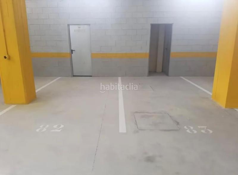 Foto 0563cf73-b1ac-49a5-90d3-12dce7aaf701. Car parking in Manantiales-Estación de Autobuses Torremolinos