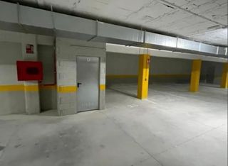 Posto auto in Manantiales-Estación de Autobuses. Plazas de parking o con trastero en el mismo centro