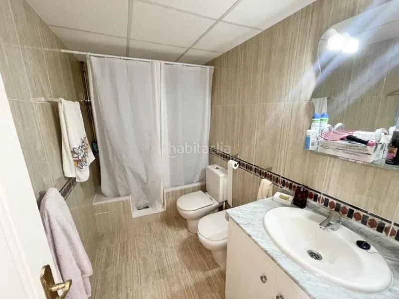 Foto f3e83f18-f696-47cc-bb61-0d2c75b82dd7. Apartament amb aparcament a La Colina Torremolinos