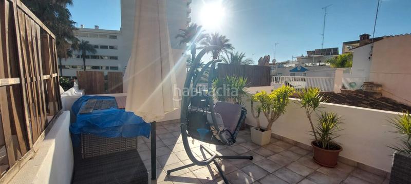 Foto 3f3ce9d1-954f-4519-9fe4-00ad2ee02b97. Chalet avec parking dans El Bajondillo Torremolinos