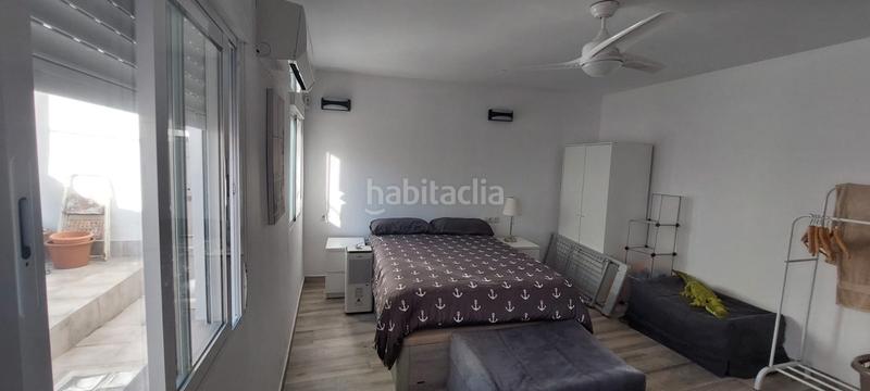 Foto af07227c-f8f9-45ff-a84f-98c4196ee482. Chalet con parcheggio in El Bajondillo Torremolinos