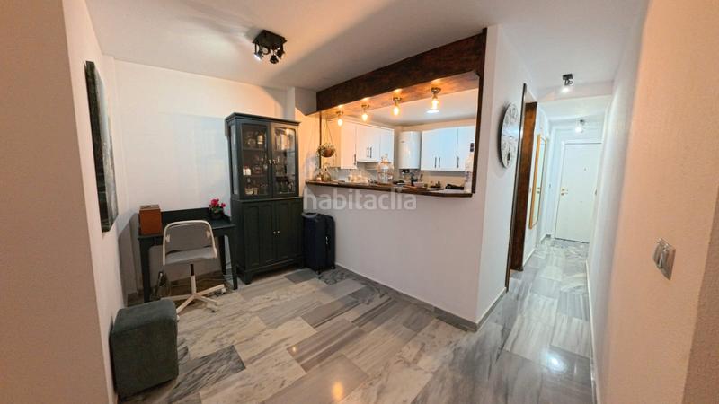 Foto 5f8b2f4a-4cb0-436d-863e-5b67e711065c. Apartament amb aparcament a Loma de los Riscos Torremolinos