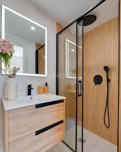 Foto 8bb84bf1-42a7-42a6-a661-ca08392ecf94. Apartamento en Ayuntamiento Torremolinos