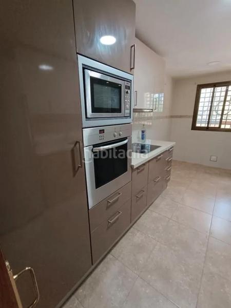 Foto f901cfe2-56d6-407a-9113-7411bd26035c. Apartament amb aparcament piscina a El Pinillo Torremolinos