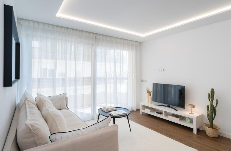 Foto c5fbcb0c-fc0b-43b4-bc2f-22e13c4e1c51. Apartament a La Malagueta - Monte Sancha Málaga