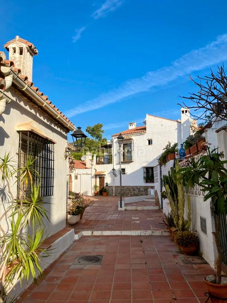 Foto bf68b0bf-9fff-4560-a826-f276f5194c79. Reihenhaus mit pool in La Colina Torremolinos