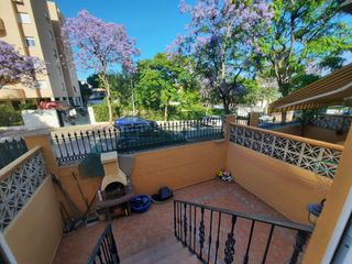 Casa adossada a Loma de los Riscos. Un hogar con grandes posibilidades,