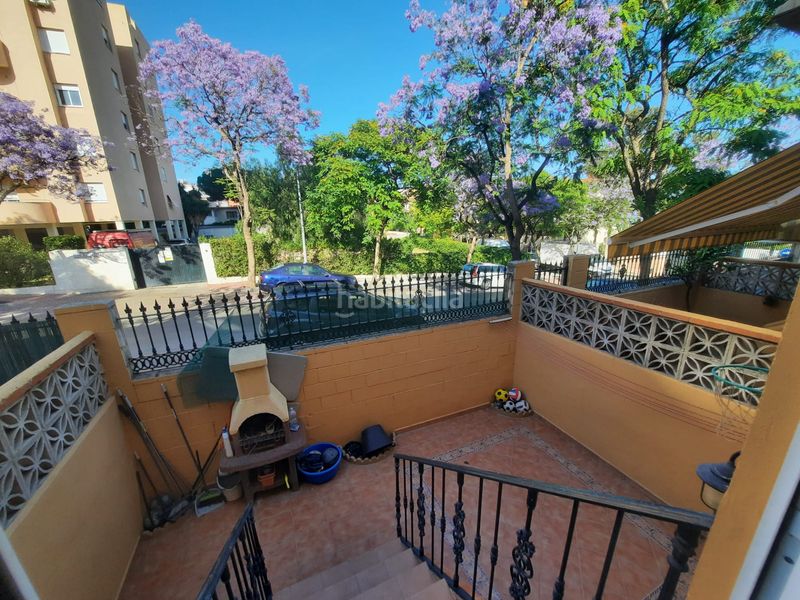 Foto 1ec1af23-3a01-4c5f-b3c8-d63f99730738. Casa adossada amb xemeneia calefacció aparcament a Torremolinos