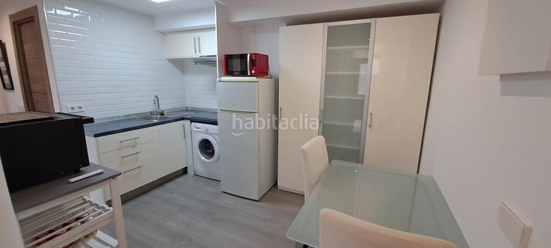 Foto aef0069a-38b3-4a2c-ac38-d8c17e431c67. Piccolo appartamento con piscina in El Bajondillo Torremolinos