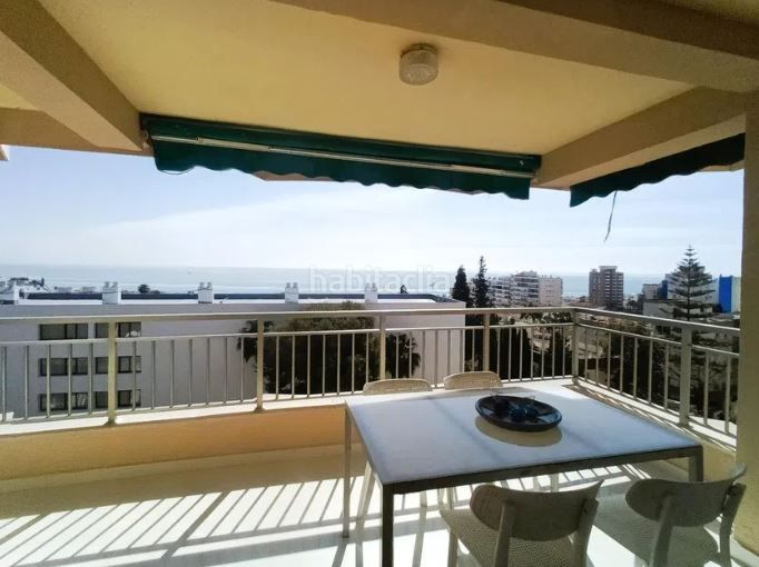 Foto ba60abc6-f7b8-476f-93fb-23c1523c7b9c. Pis amb piscina a Montemar Torremolinos