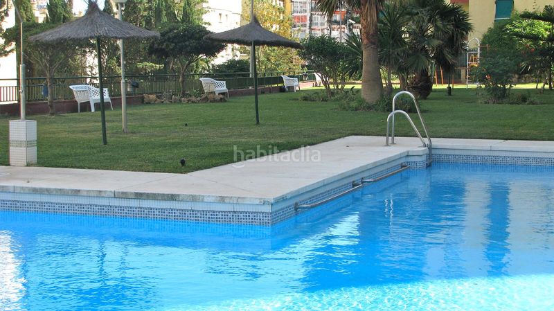 Foto c0c52755-1435-4ee6-8b60-f1fcba2c4a30. Pis amb piscina a Montemar Torremolinos