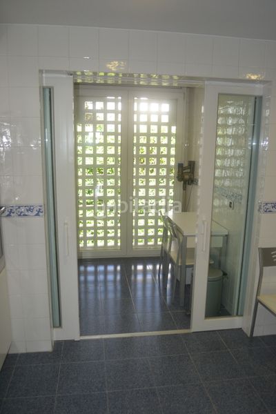 Foto 4714971b-f5fd-46b8-a368-e34d7e5b7cd3. Pis amb calefacció aparcament piscina a Montemar Torremolinos