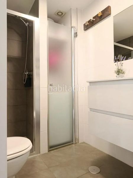 Foto de8c8c8e-b680-4a3b-bb1b-1f59b52db9f8. Apartament amb aparcament piscina a Montemar Torremolinos