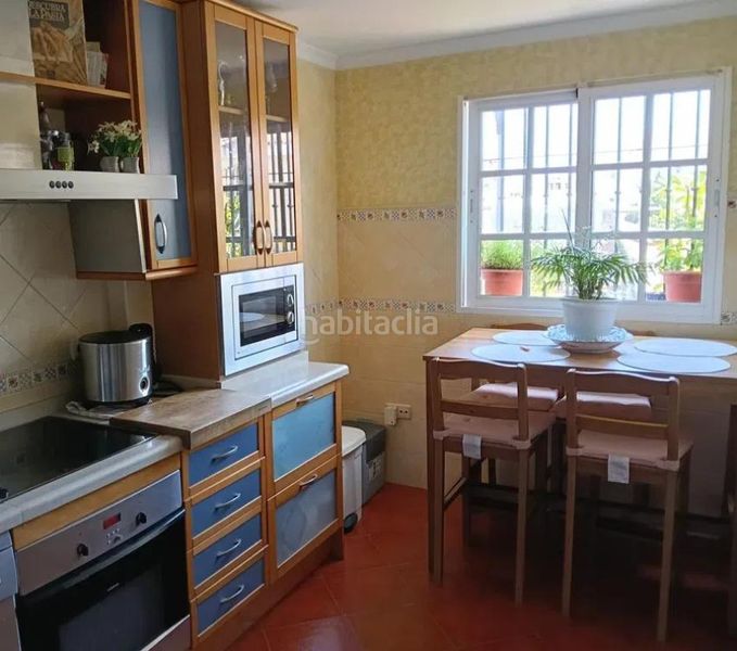 Foto ba6e0b36-0ec5-4baf-946c-d3af0a8d6f9a. Casa adossada amb calefacció piscina a El Pinillo Torremolinos