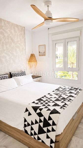 Foto 1b067de8-67ba-4610-9d92-3d16de014682. Casa adossada amb xemeneia a El Bajondillo Torremolinos