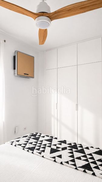 Foto c49a29f5-9ffa-4bb3-a561-a3d03d9855c6. Casa adossada amb xemeneia a El Bajondillo Torremolinos