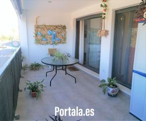 Apartamento en Avenida plana baja 44. Apartamento con 2 habitaciones amueblado con ascensor, calefacci