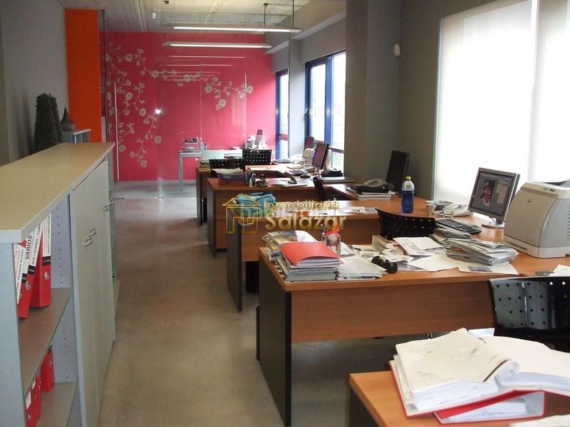 Foto eabe7bba-2281-44f2-9399-e2ca943120d1. Local commercial dans Erandio