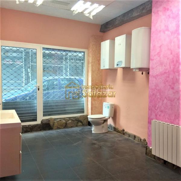 Foto 51e83312-dbd6-43b7-a592-eafecc2733a4. Local comercial se vende local en el comienzo de zamakola. en Bilbao