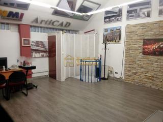 Local commercial à San Pedro de Deusto - La Ribera. Se vende local en deusto, junto a la plaza de san pedro