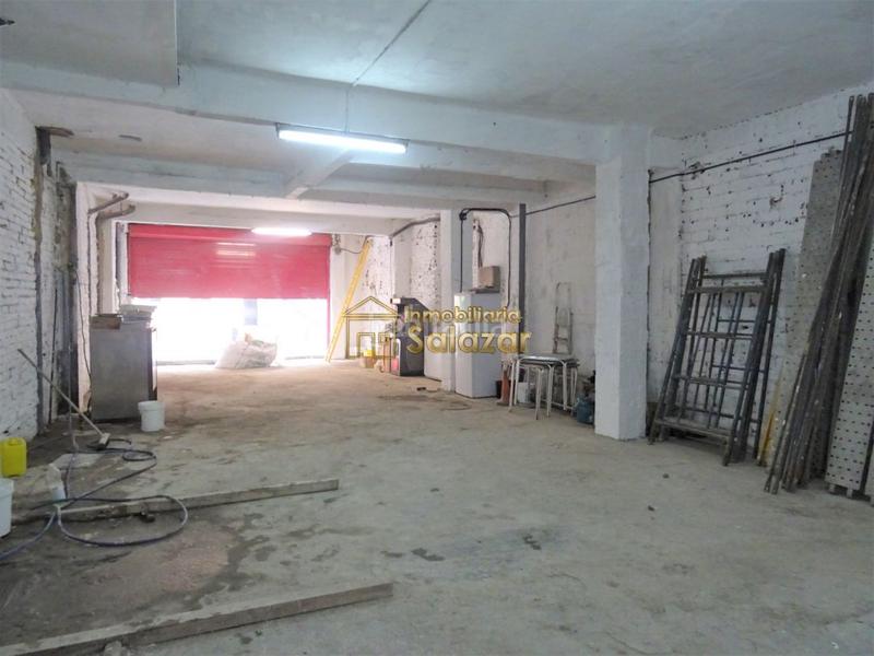 Foto a9b5edea-aa58-406b-85d3-9f53cac15197. Local comercial a San Pedro de Deusto - La Ribera Bilbao