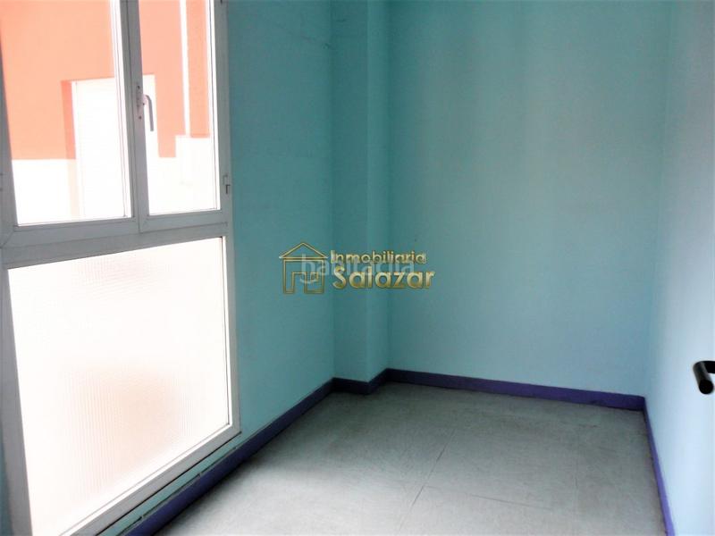 Foto c60be86b-c1d8-4cad-9b77-690441722a05. Local comercial se vende bonito local en julián gayarre en Bilbao