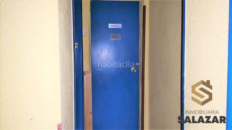 Foto 02ce6a6e-ba5c-467a-ac02-92ea27b77339. Alquiler local comercial se alquila local comercial en la calle pérez galdós en Bilbao