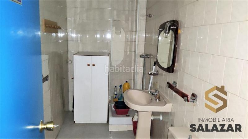 Foto 91229b9a-9d1c-4f1b-aa3c-722262e5f930. Alquiler local comercial se alquila local comercial en la calle pérez galdós en Bilbao