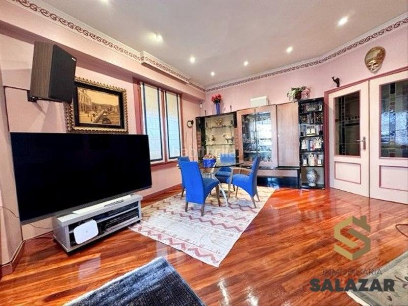 Foto c7843b6a-2775-477f-a864-6d675f920eb2. Piso venta de amplia vivienda en cosme echevarrieta con garaje y trastero en Bilbao