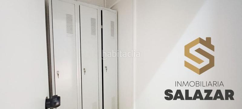Foto 9aa10c00-37db-432f-b746-ee0ae2123342. Location local commercial dans Basurtu Bilbao