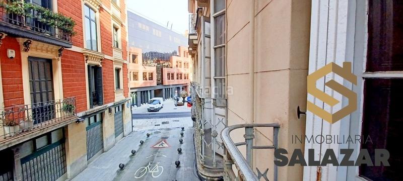 Foto 5ac60641-a9d4-4baf-9fc8-96baf4634e49. Piso venta de fantástica vivienda en abando con 2 parcelas de garaje opcionales en Bilbao