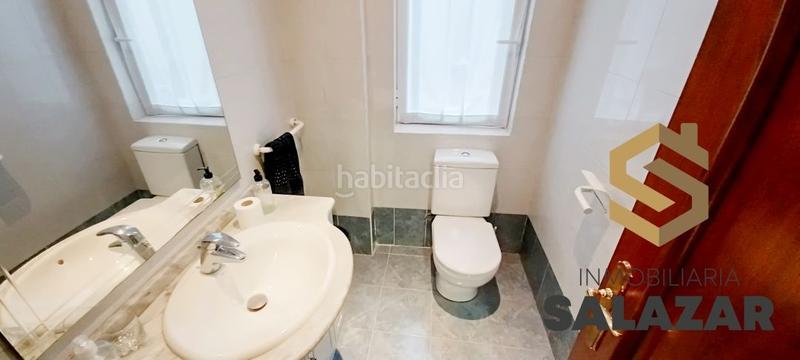 Foto 5e77f6a6-2c9e-41b2-be7e-59d09ada70f7. Piso venta de fantástica vivienda en abando con 2 parcelas de garaje opcionales en Bilbao