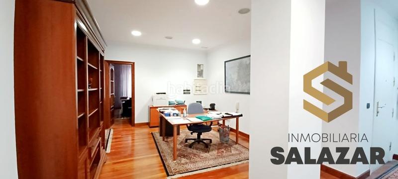 Foto c1da6da5-cb7b-46e9-81e4-cdfb1afa0f23. Piso venta de fantástica vivienda en abando con 2 parcelas de garaje opcionales en Bilbao