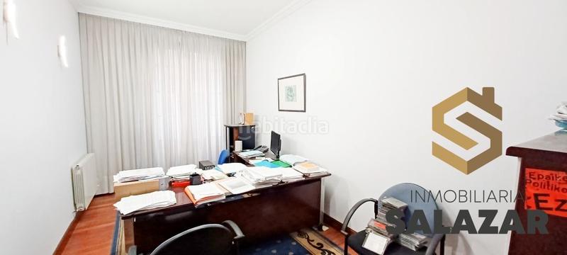 Foto d56f68a2-eb29-4aee-9564-91861c8db918. Piso venta de fantástica vivienda en abando con 2 parcelas de garaje opcionales en Bilbao