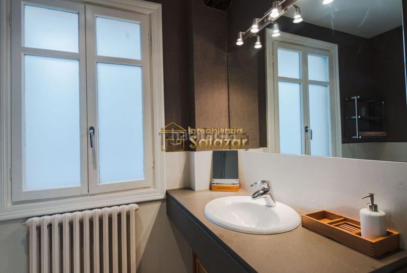 Foto f61b628a-e79e-44ef-a88c-cdf02975a44b. Alquiler piso se alquila vivienda en el Casco Viejo alquiler para corta estancias en Bilbao