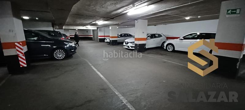 Foto d638529a-497f-40e3-9708-c28560c76e8b. Aparcament cotxe a Alhóndiga Bilbao