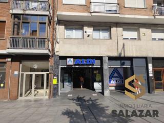 Lloguer Oficina a Basurtu. Se alquila oficina sanino arana