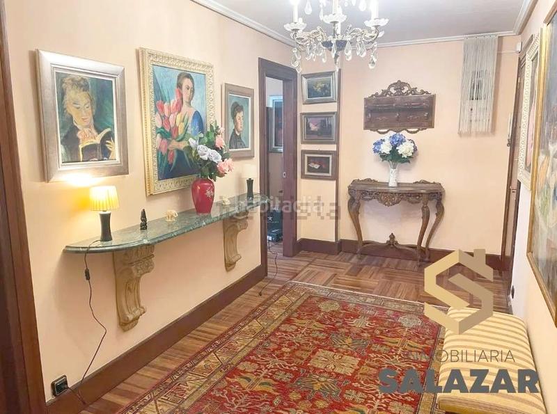 Foto a9c11717-beae-4aa9-917a-ef6a4adeec54. Piso salazar vende vivienda exterior muy luminosa con balcón en sabino arana! en Bilbao