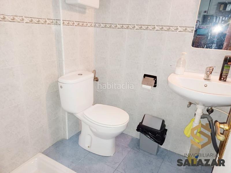 Foto 21eb4206-f831-4f5c-806e-e85047de49a3. Local comercial a San Pedro de Deusto - La Ribera Bilbao