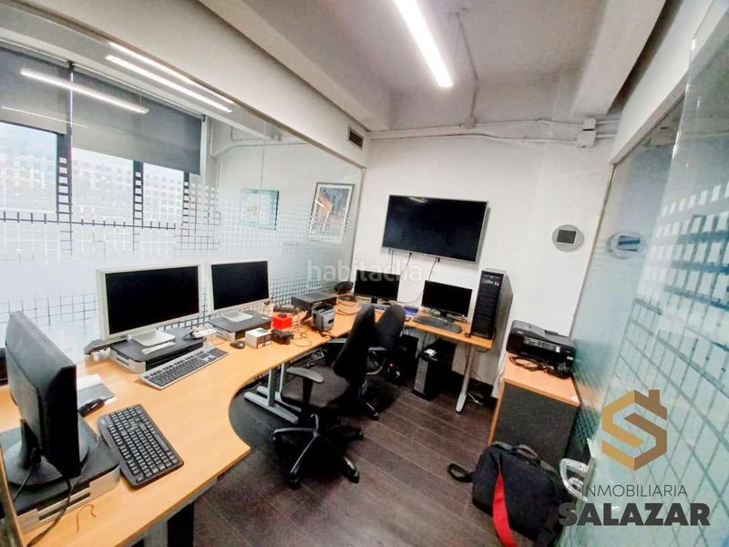 Foto c63a6edf-3c5d-445b-84a8-21c4c278f498. Local comercial a San Pedro de Deusto - La Ribera Bilbao