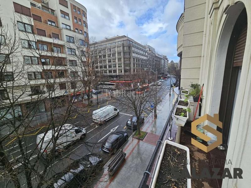 Foto af1a03c4-2bcd-49b8-9781-f407de0f883c. Piso venta vivienda en gran vía, balcón sur y garaje en Bilbao