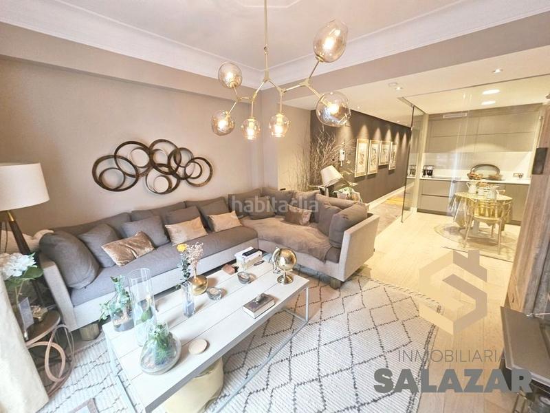 Foto b9a22b8c-c327-4c09-a3b1-142189266df6. Piso venta vivienda en gran vía, balcón sur y garaje en Bilbao