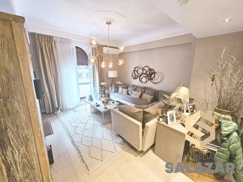 Foto c456b5df-2e70-4a0e-b242-585ee2992c55. Piso venta vivienda en gran vía, balcón sur y garaje en Bilbao