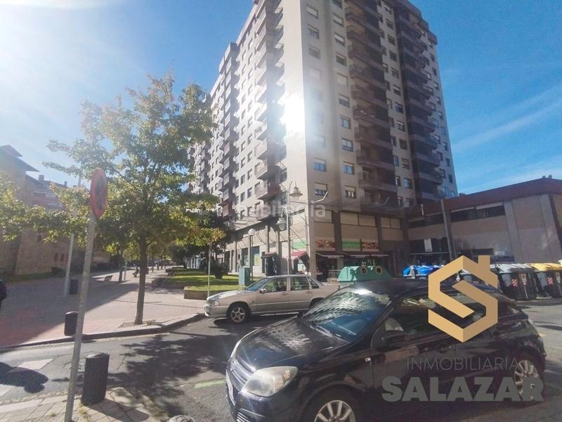 Foto 57f978d0-07e1-4705-997a-e19557d1e6b7. Location local commercial dans Basurtu Bilbao