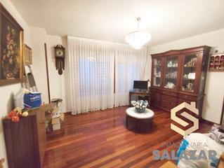Appartement à Centro. Se vende piso en el centro de castro