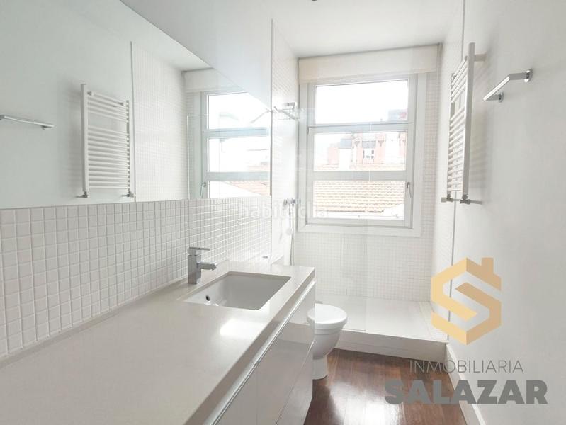 Foto 78aa5217-aa87-4e12-97ce-b94128a4f1fd. Ático salazar vende apartamento en rodriguez arias en Bilbao