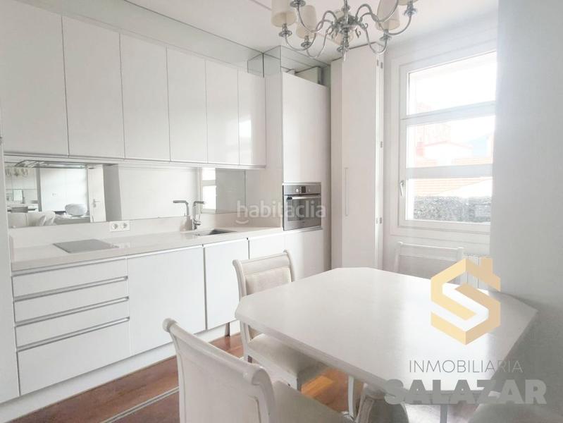 Foto e2354fe0-3a53-4c53-a59b-9a526acdd781. Ático salazar vende apartamento en rodriguez arias en Bilbao